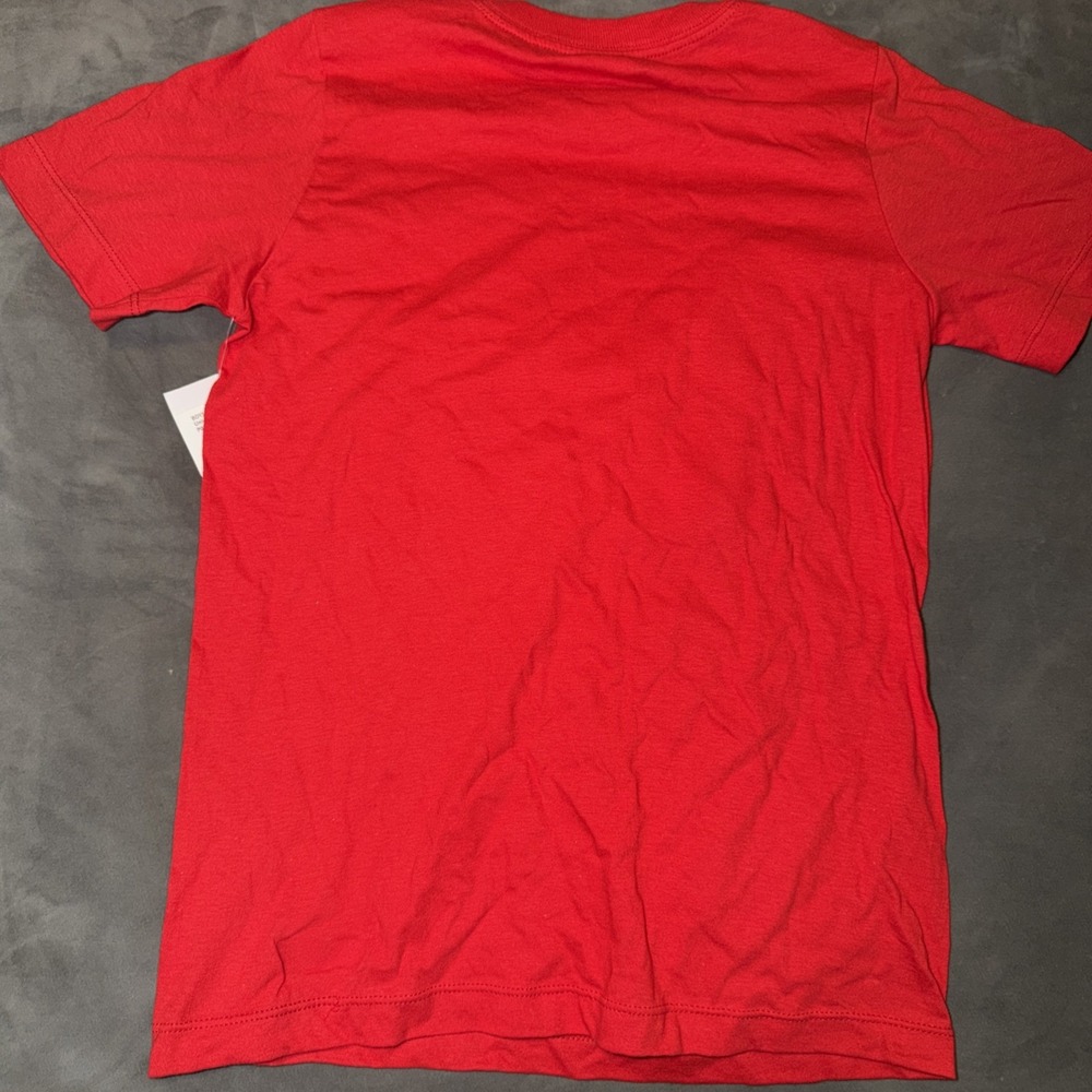 Nike Boys Youth Red Short Sleeve T Dukes Duquesne Sz Small - Picture 2 of 4